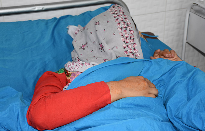 Farah* recently received surgical treatment for obstetric fistula. She says she can now "live a normal life." © UNFPA Afghanistan